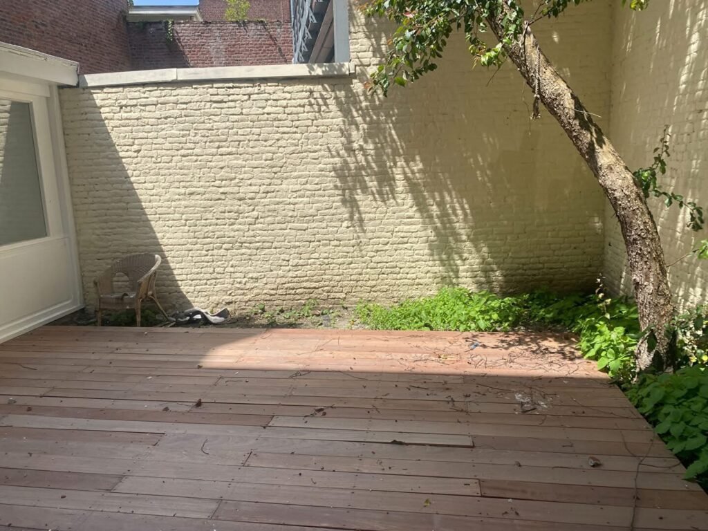 AD82C74F-2BBA-4869-B2DD-FF91A9AFEDE0