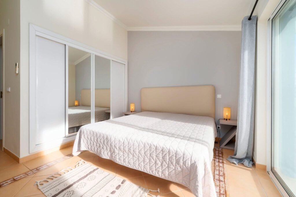 AED7B3A2-7C43-4291-9838-34EE78AB4F1A