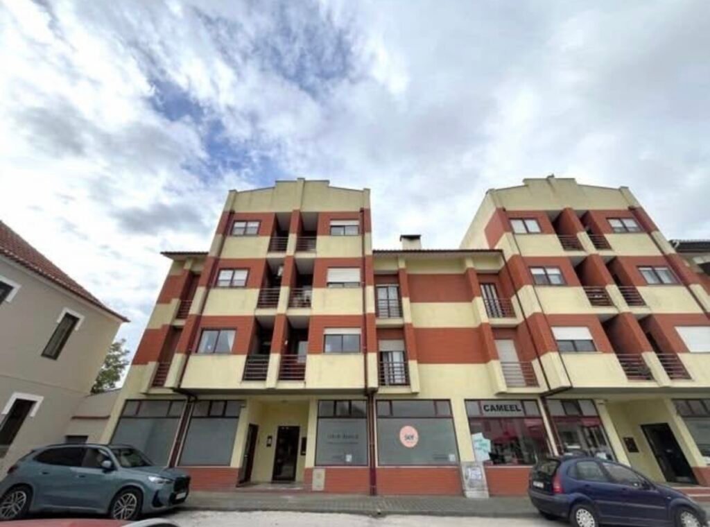 2-bedroom apartment with balcony in São Bernardo, Aveiro, Portugal