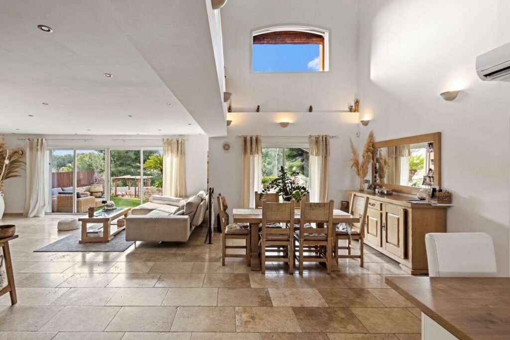 AFFB7A73-E20D-4401-A2D0-A50F819F1500