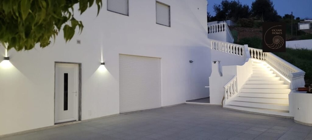 B3610A5F-1E1A-47F0-9534-3946D5E326E5