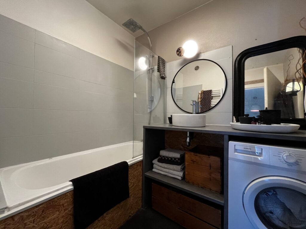 B4282ED4-04FD-4BB0-A86C-76F32A1321CA