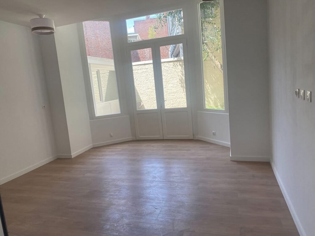 B5B22B44-E75F-44A8-9053-C0A0C7C2DFA7