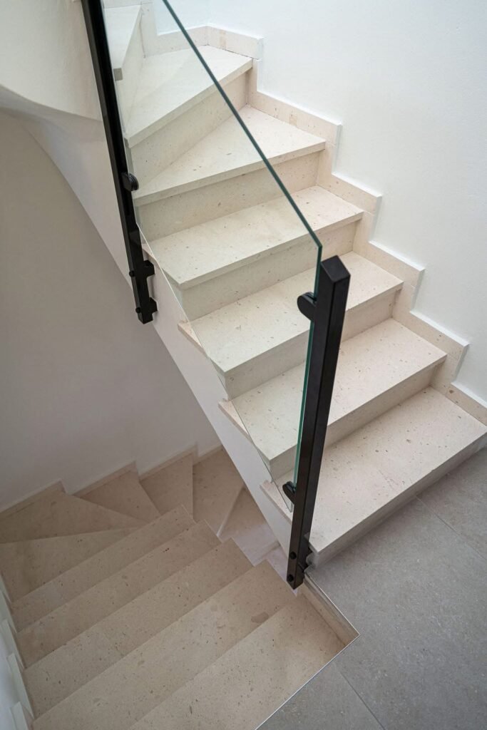 B6AAA74E-4928-4B93-8A48-10E3662EBFBE