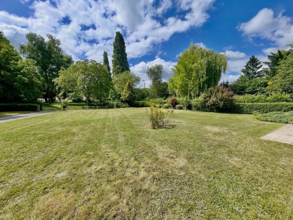 B77564D7-7F9A-42C4-A406-C114E7AF80FB