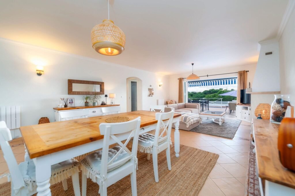 B93E5E25-5B9A-4486-9819-A5E17DF0EA13