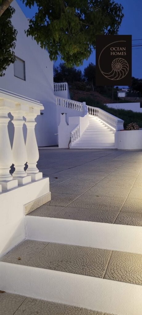 B987A2BB-C6B0-4489-919D-4172ABBF268A