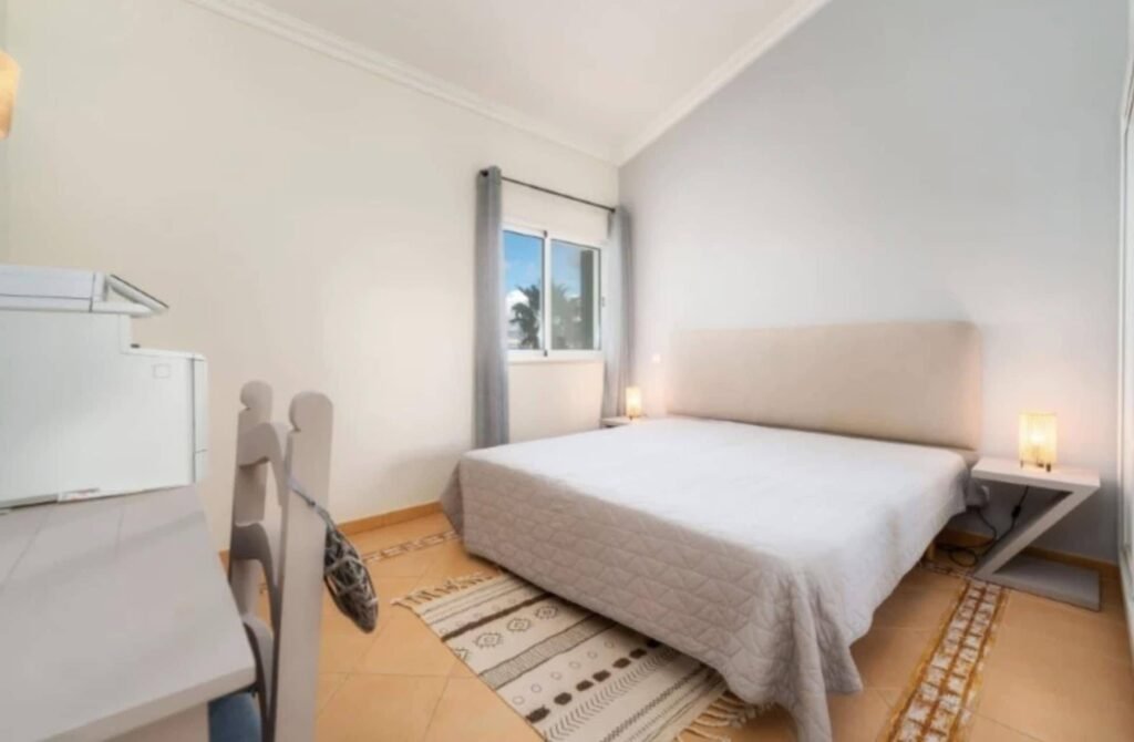 BACD035F-0811-47DC-81A4-317A1D102BE9