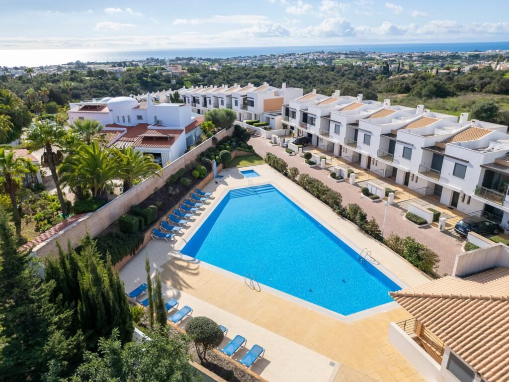 Villa for investment with Sea View in Patroves, between Praia da Galé and Albufeira, Algarve, Portugal