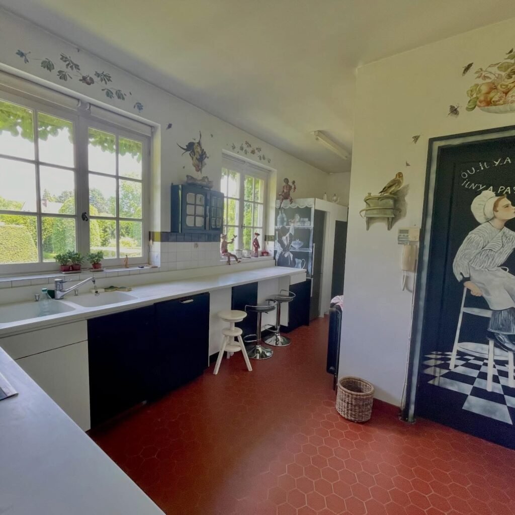 BFC2609A-3F3D-4AAD-AF94-F6835E184BFE