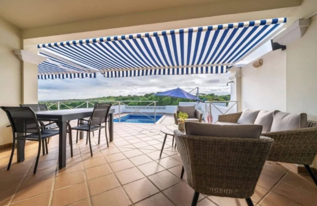 BFE824F4-7B6B-4546-B648-65A13E6624BB