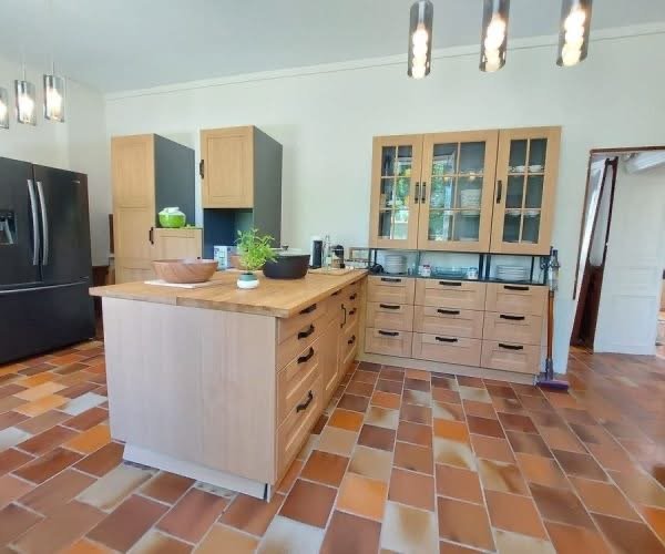 C0524A81-B256-47F7-9292-13E46028C116