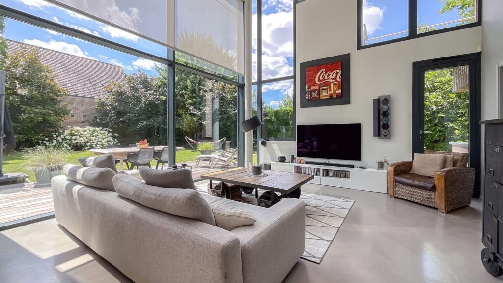 C14E0E12-186D-472A-B43C-9ECEDF69F53B