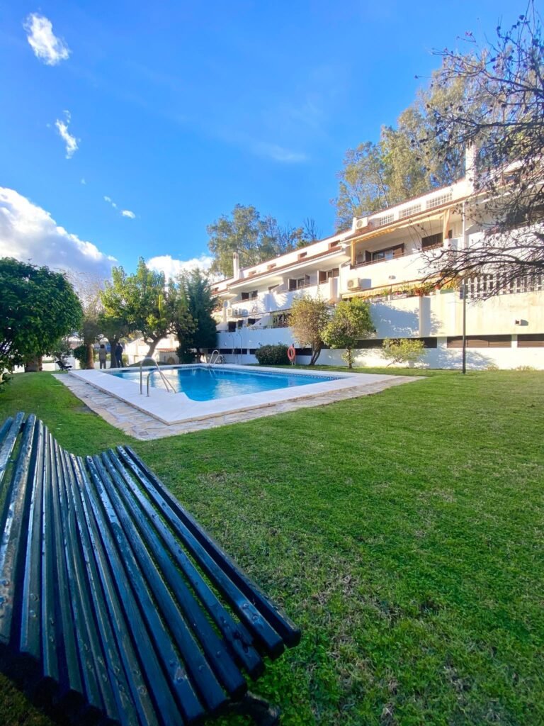 C40854CD-54EA-4264-9D63-684A2CED32A2