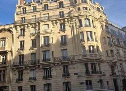 5-room apartment in Rue Ampère, Paris 17ᵗʰ, France