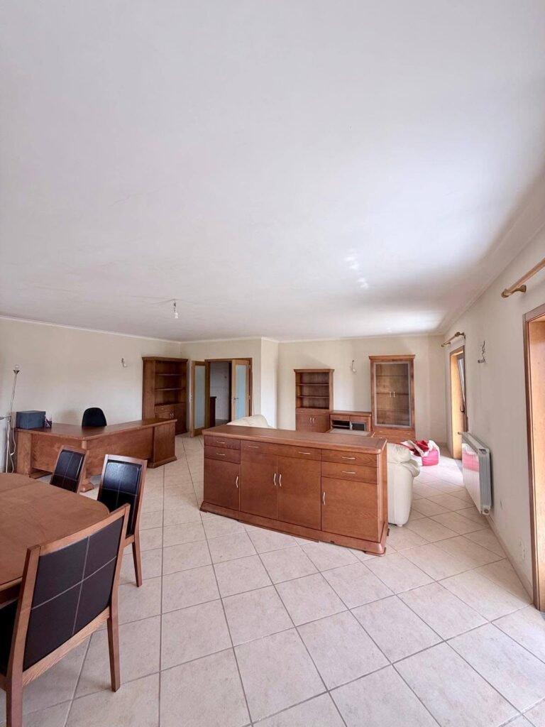 CD8F3E7B-5250-4191-A421-A5A0CD55F549