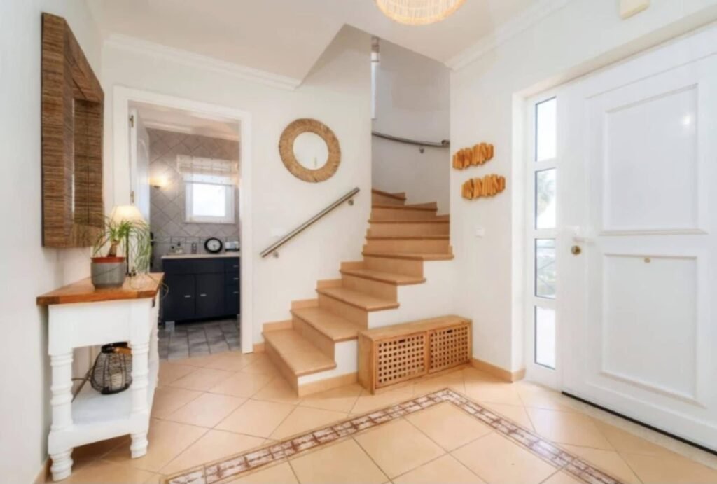 CE53CBAA-23BE-452D-8CA0-8AFD8C6FC293