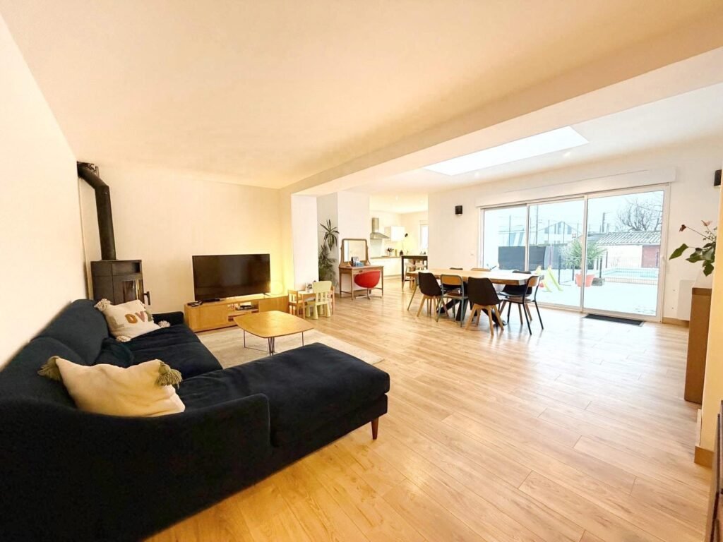 D014740F-FD97-485C-8FC9-F42F7E3D767D