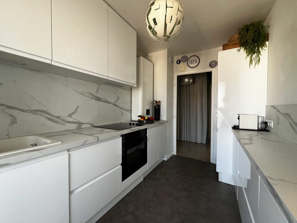 D1CA91EF-120B-46FA-B7AB-C0C6E7F7477E