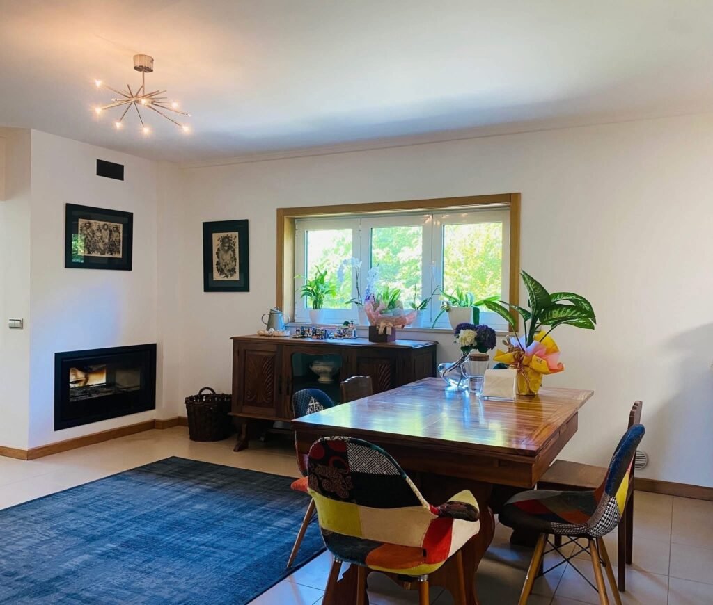 D4A730F5-DA38-4F04-BBE8-C1D43B7C78B3