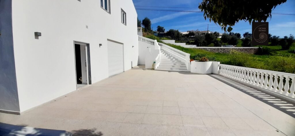 D7605D57-6BDC-4E8F-B50E-7BE8DBCB51E7