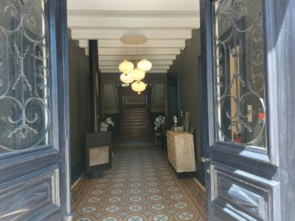 E0239182-FC6F-4C48-80A2-E5B9913F54A2