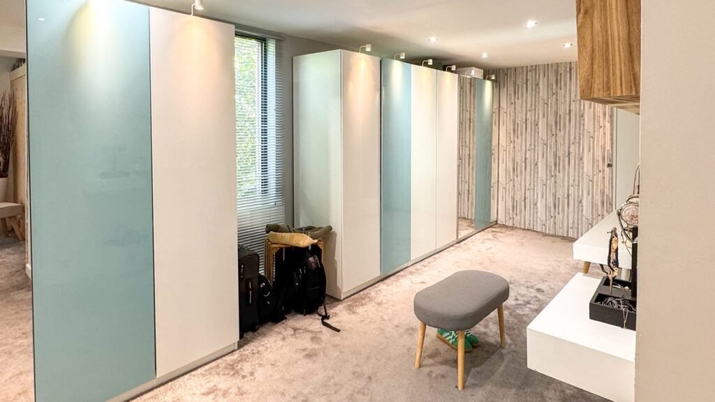 E49DAA1E-10A9-48E9-A0ED-8EF5CA5215A1