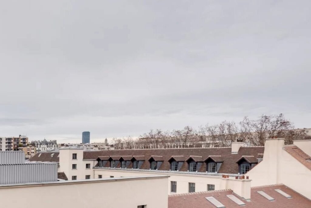 E4BBB58D-89CB-405F-9620-4581953F7637