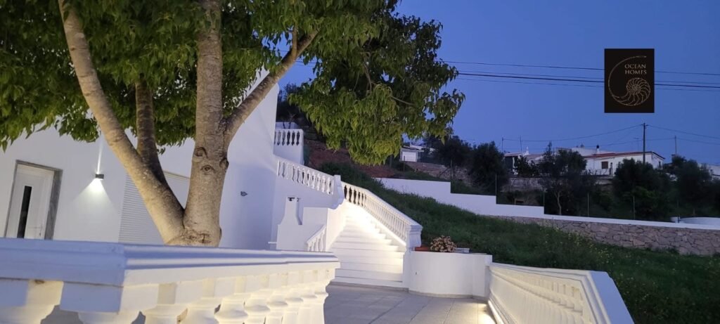 E6F83592-D9F5-4F3E-AF47-F094FDD37443