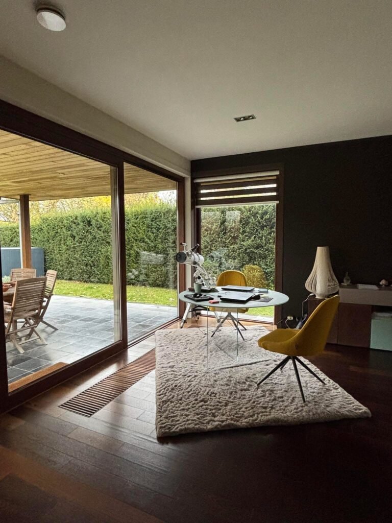 EB6CA008-BD2E-47C3-A361-1C407B7C6780