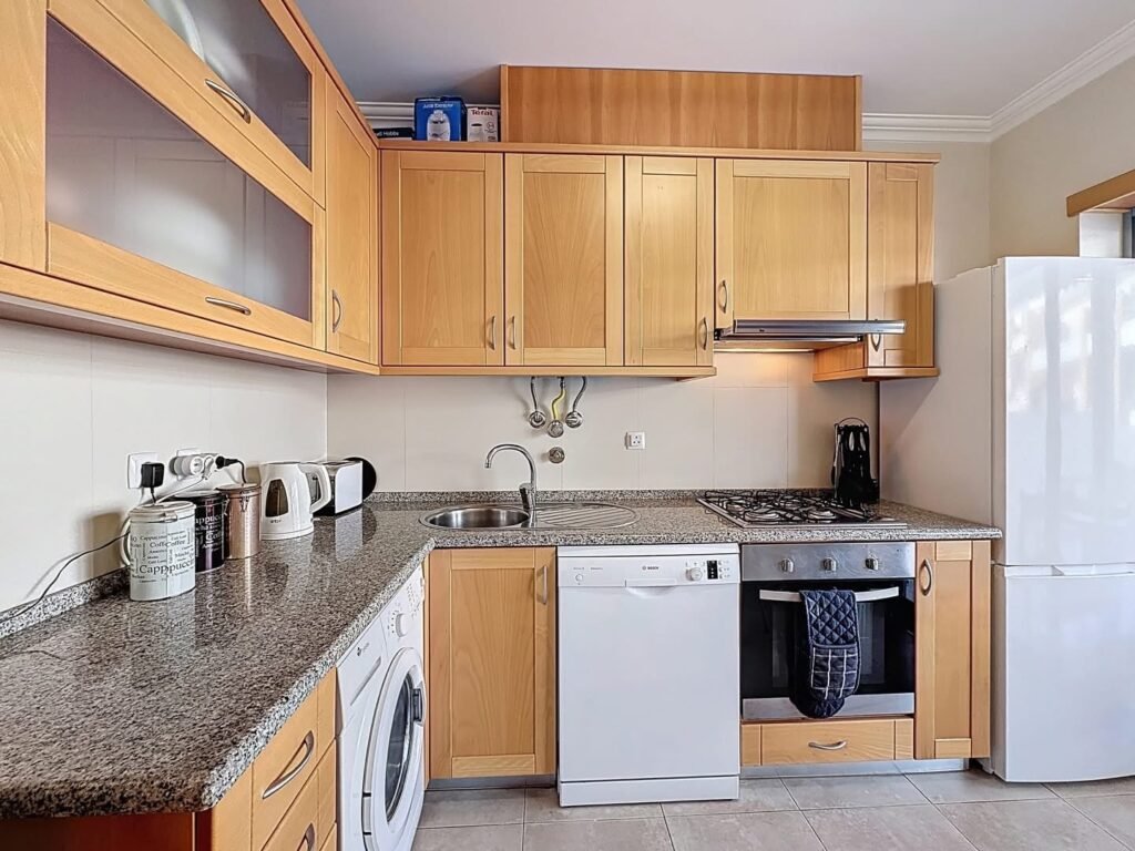 EDCF4DA6-CACD-45C6-A656-B66F89477253