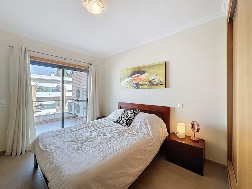 EDD30FD1-5810-4615-940C-9FCB1D5890BF