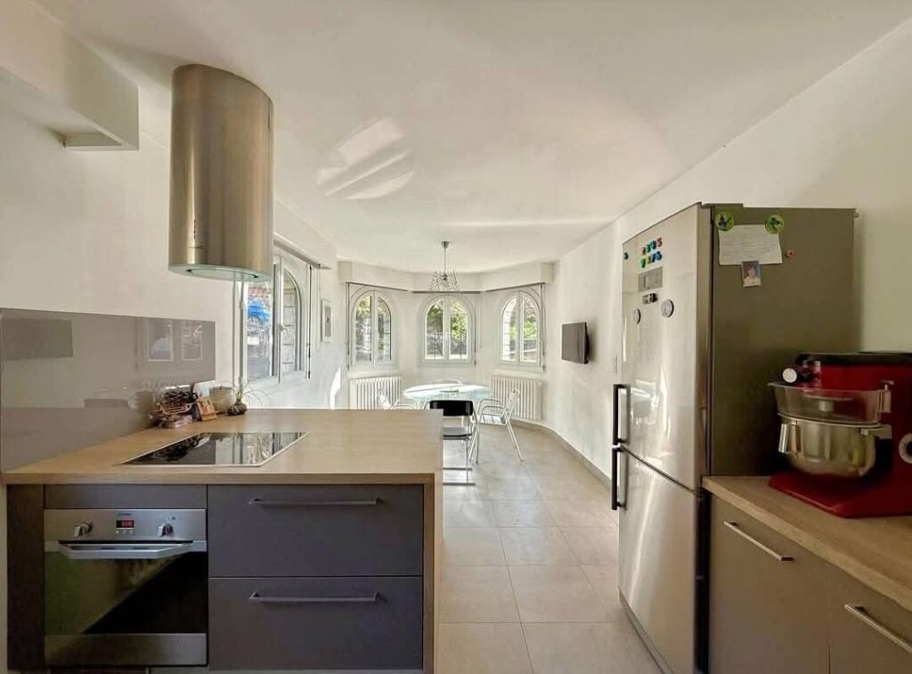 F00AD2BF-1C78-48AC-871F-C191343E0BCB