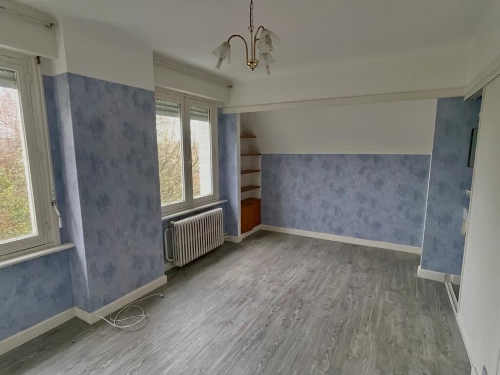 F0F1A27E-DA79-4BDF-AE5A-BD39509C3895