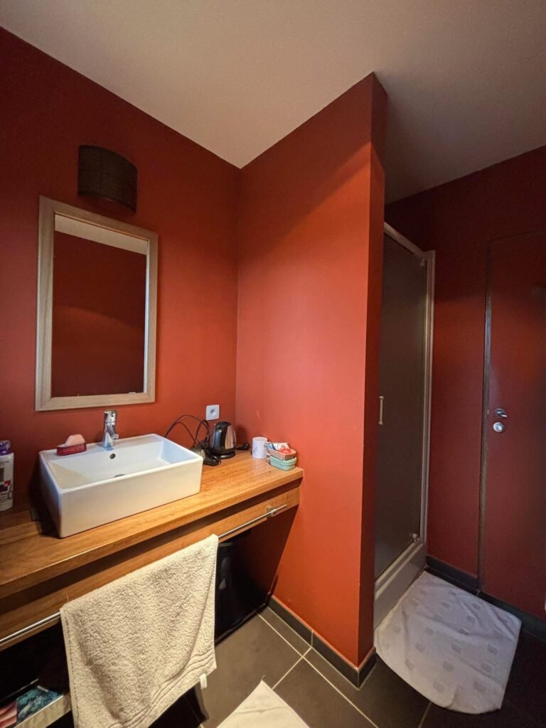 F73BDFB4-0048-4B17-9ABB-F9F2A2CD66B8