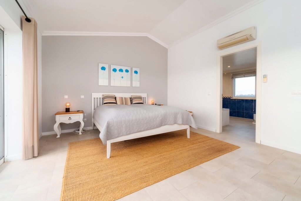 F82FEA8B-BC4E-4C97-9BD5-5754580155A8