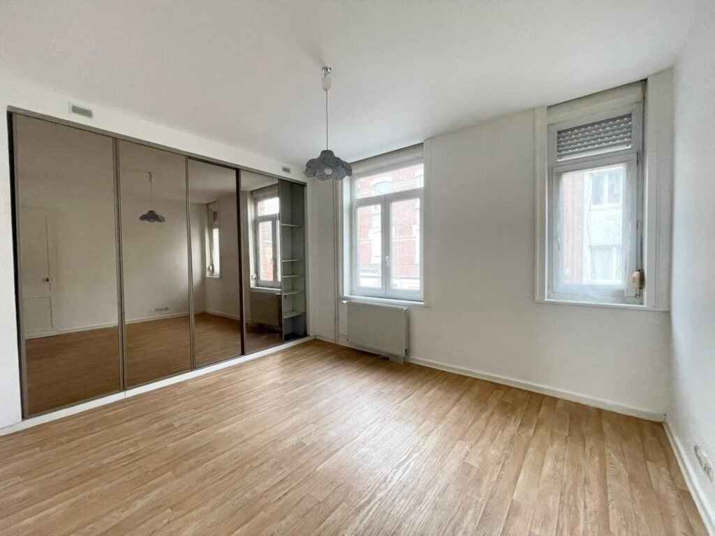 FBECA4F7-6805-4A84-964B-82DC44FEAEEE