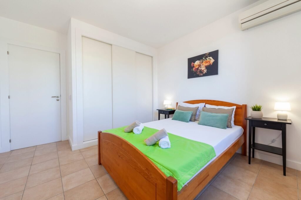 FBED1F36-1414-4FEA-8BCC-69020A78F4EC