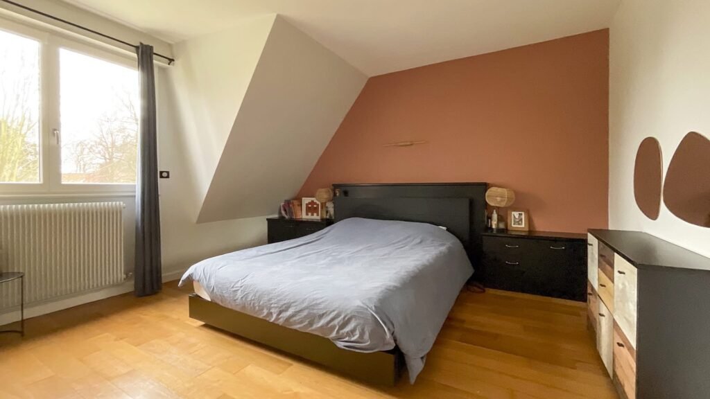 384DED5D-5D0D-4556-8435-61AC5FD0093B