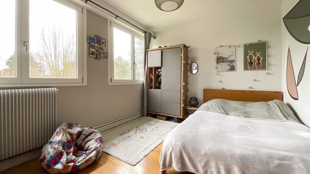 3A9598FE-195E-4F8A-8785-702E885CC65A