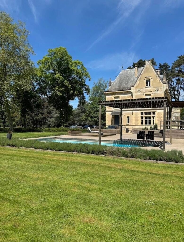 42EA5CBE-A629-4166-9042-D8E2084C49D0