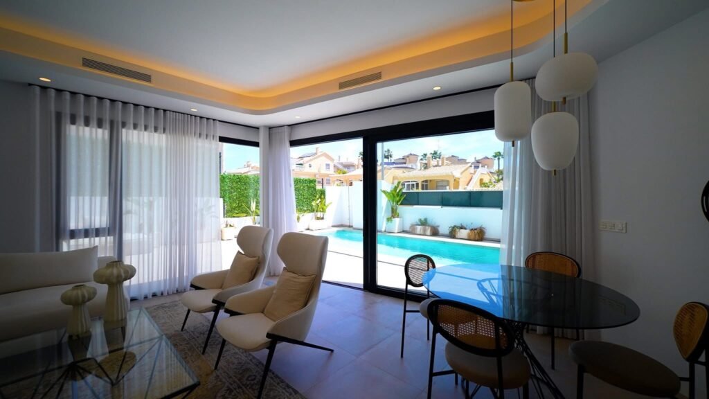 865E0C7C-70AA-4D54-A074-348515960BB4