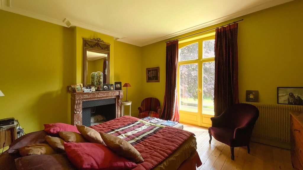 9141956E-2861-4563-B7B2-36F0E9BA3E53