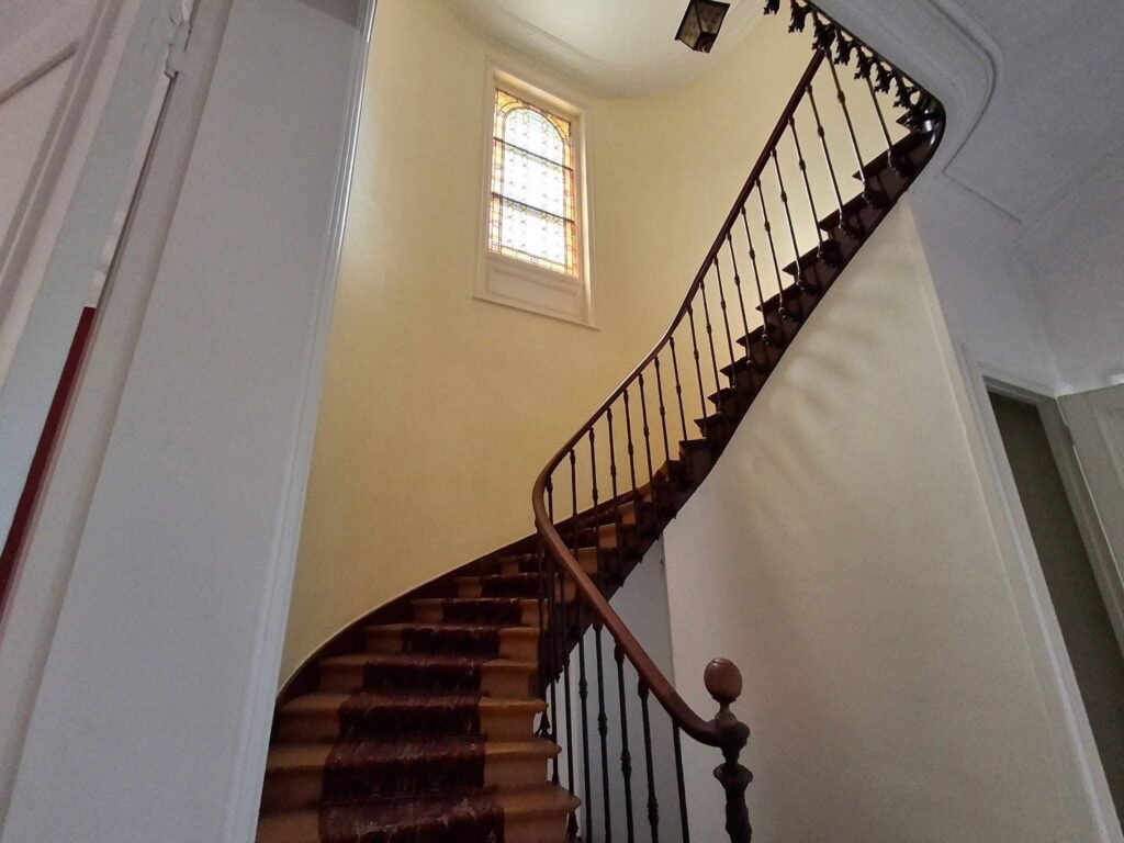 D9B8D13E-9923-4502-9C4E-25D47D858642