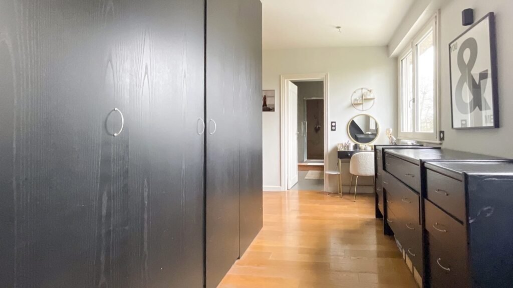 EC5B1380-D9A3-41C0-91AE-760FA07C4498