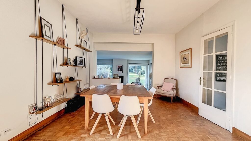 0191CFF8-1BE4-4F90-89EB-D18DB6B237BE