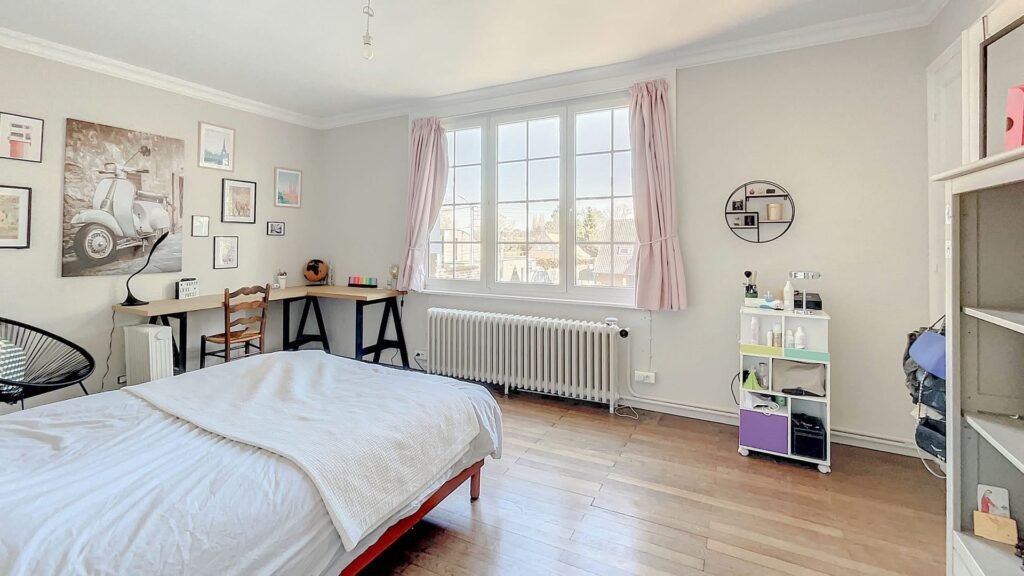 3247B322-DBBA-4FC5-AB31-31A61642B728