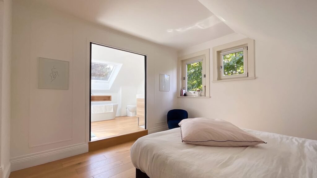 0C51CA23-FC22-48D6-AE5F-9E2082168AD9