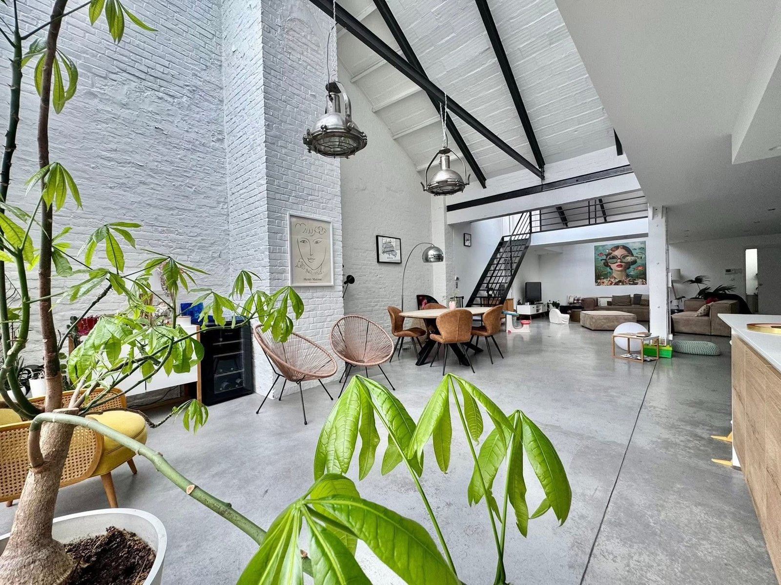 Exceptional French House for Sale in Lille: Modern 160m² Loft Near Parc Jean-Baptiste Lebas – Ideal for Investment