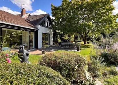 Exceptional French House for Sale in Lille Area: 5-Bedroom Family Home with Garden, Garage, and Investment Potential in Camphin-en-Pévèle